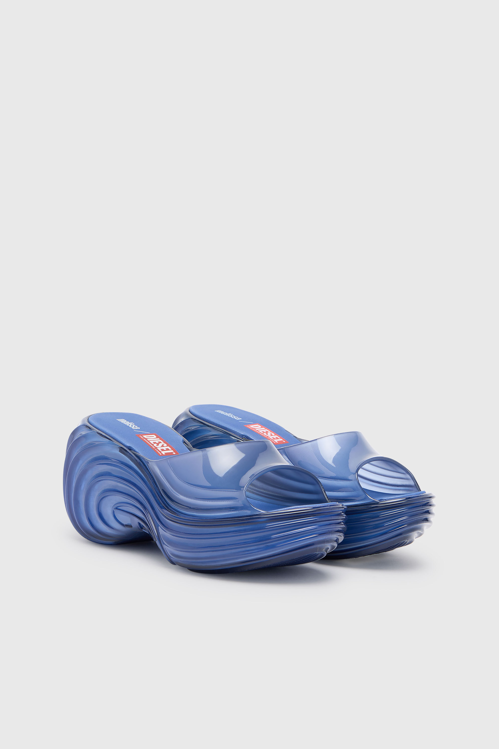 Platform mule in Melflex&reg;