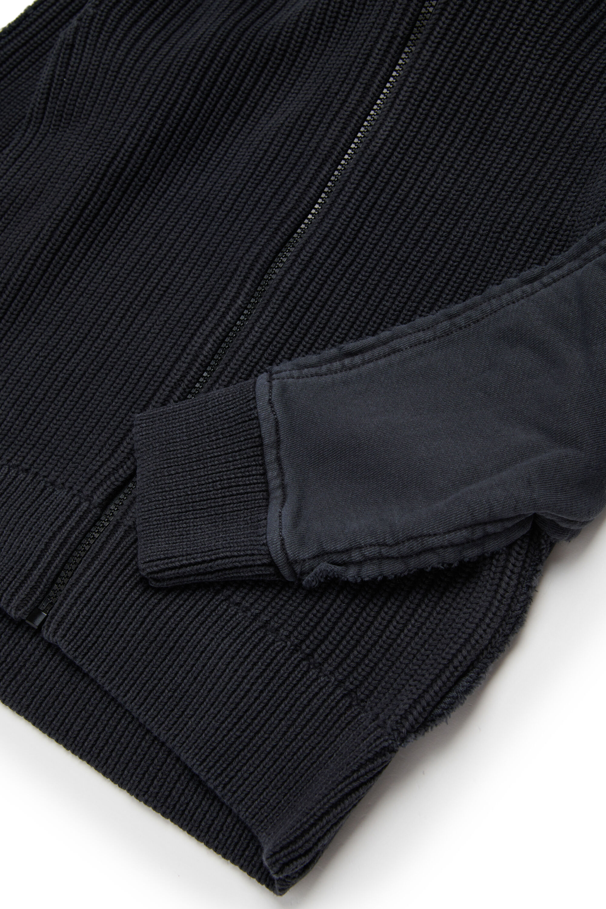 KOBERTO OVER, Black
