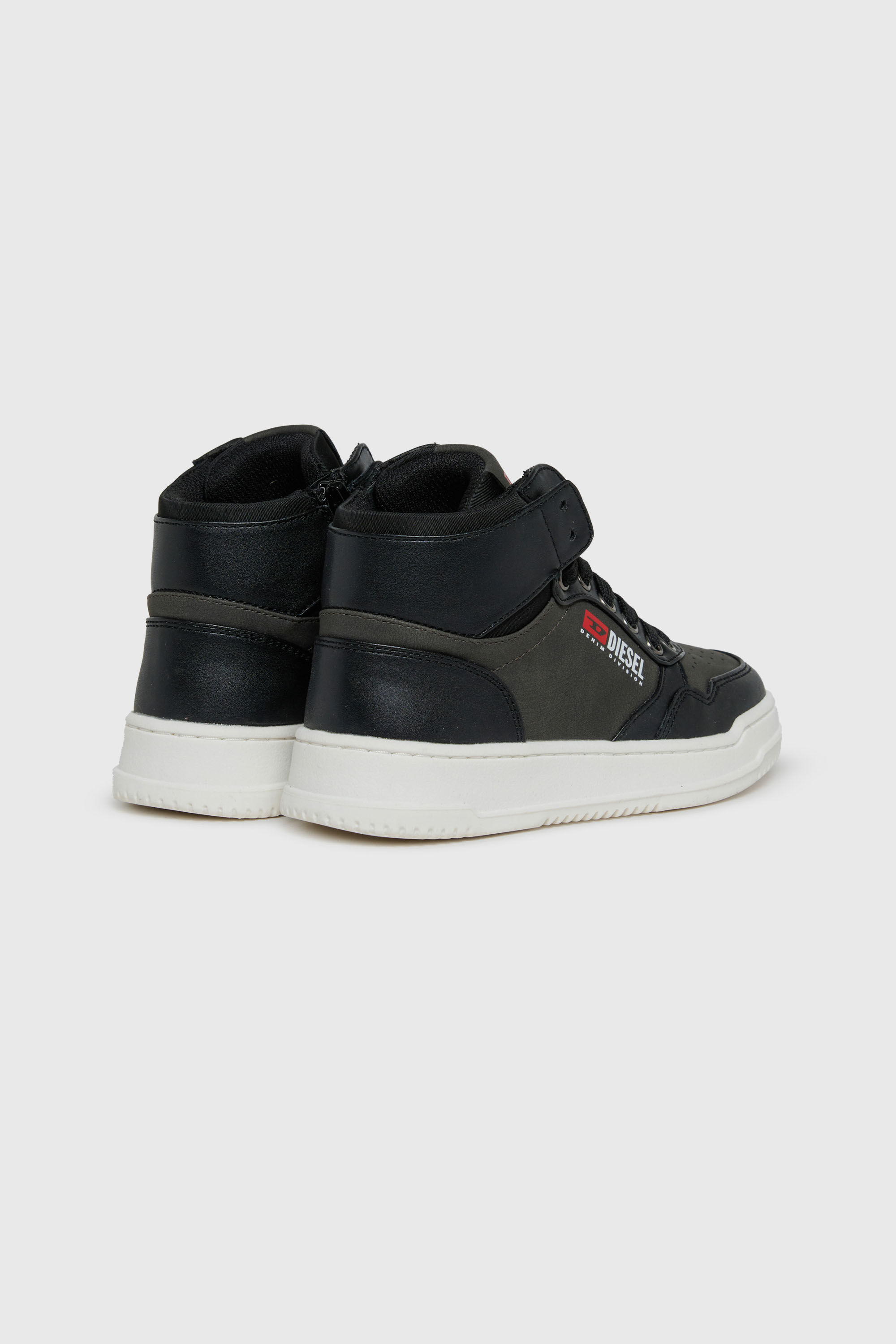 Diesel - S-CASCOUNT-MID, Unisex's S-Cascount Perforated high-top sneakers in Black - 3