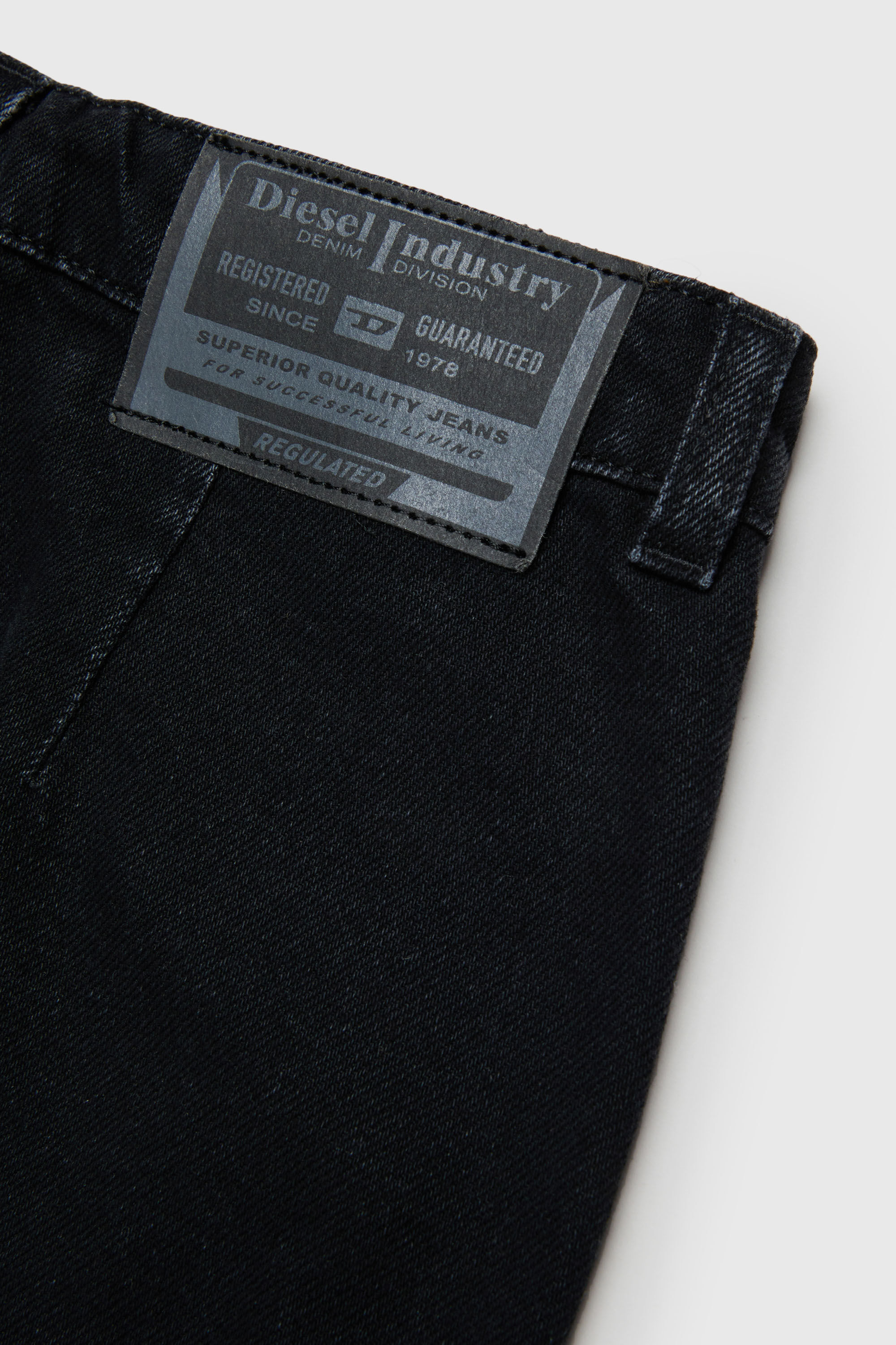 Diesel - GEARD, Woman's Denim mini skirt with curved hem in Black/Dark grey - 4