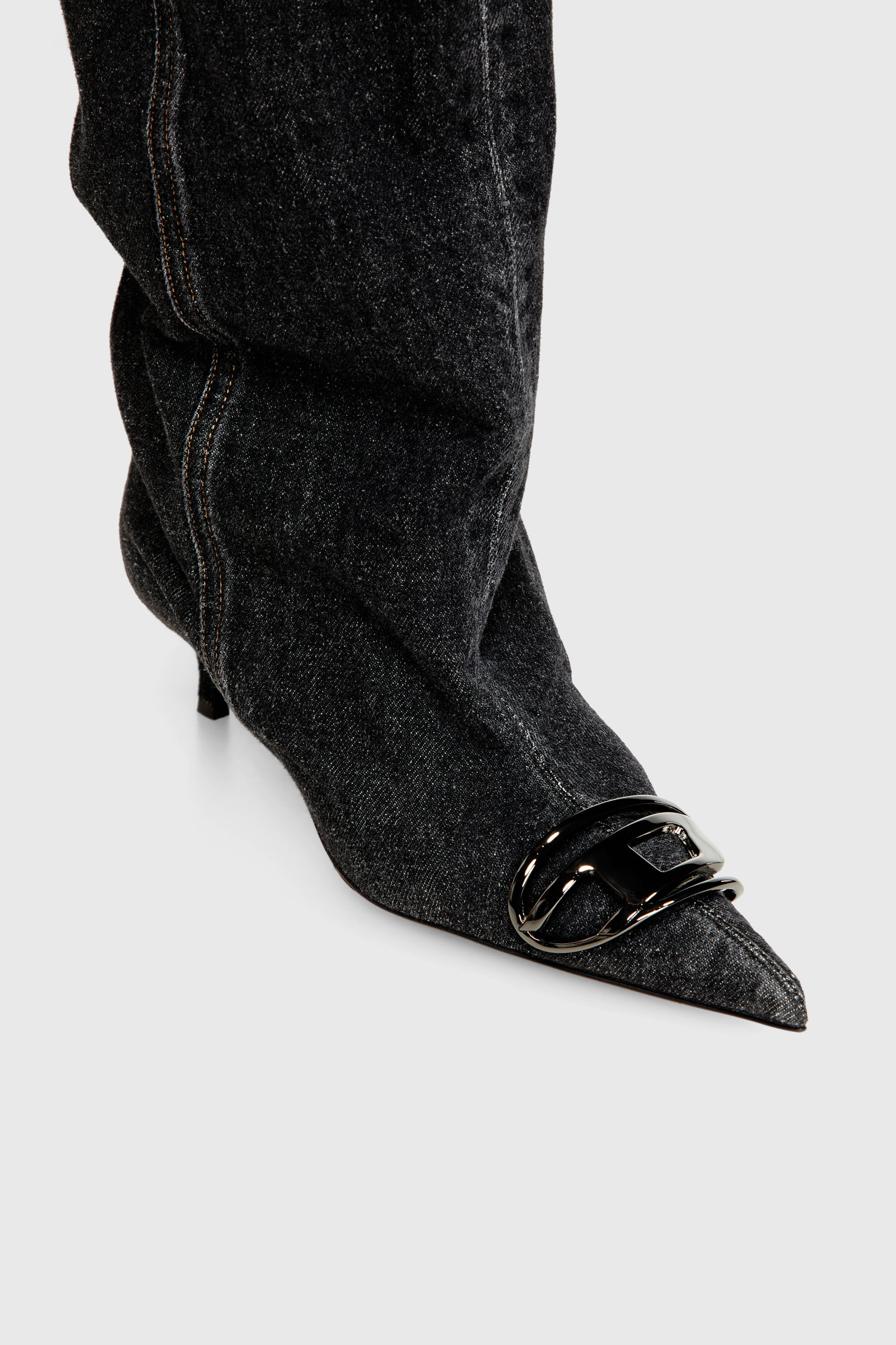 Diesel - D-VENUS KB SLOUCHY, Woman's D-Venus-Slouchy knee-high boot in denim in Black - 4