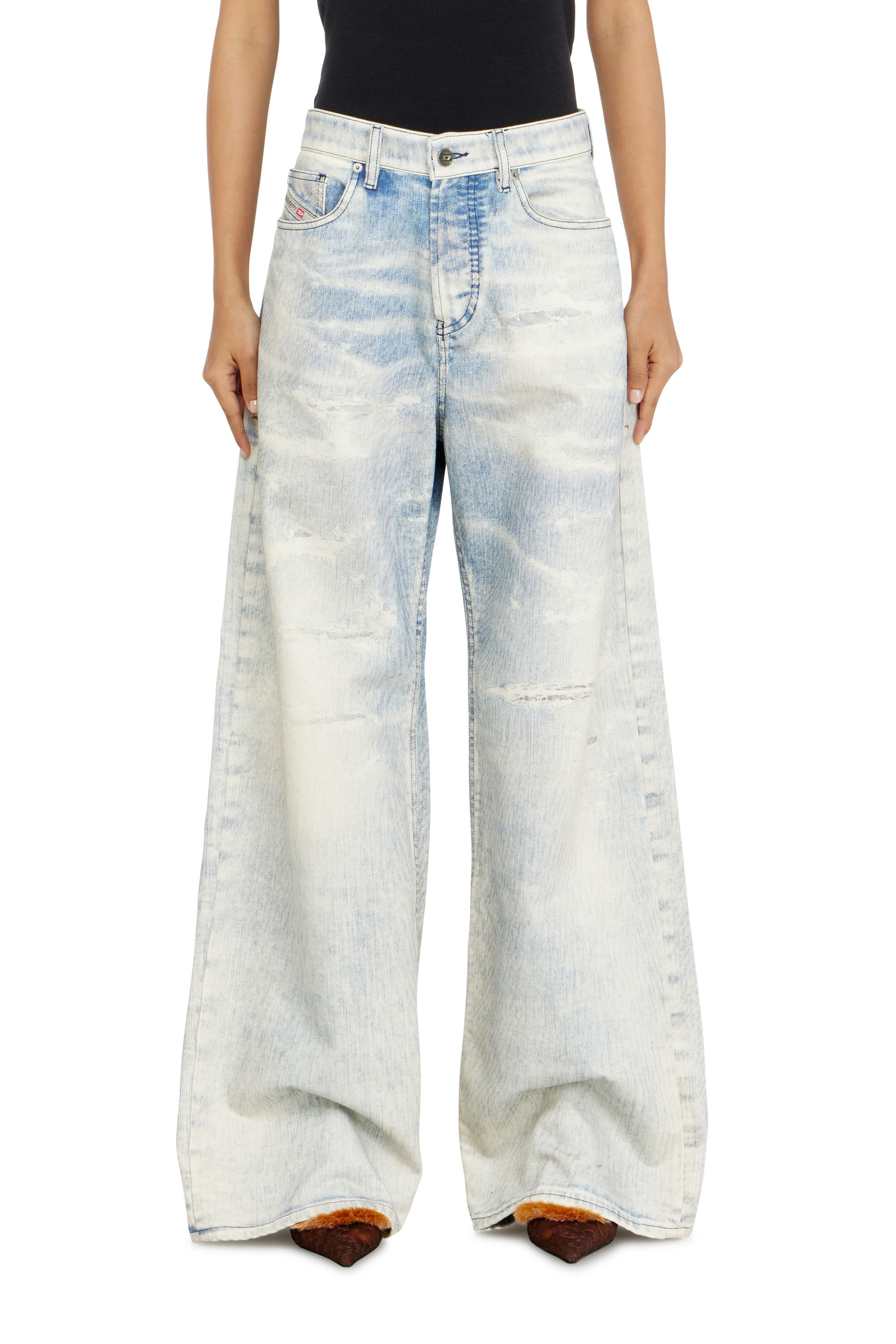 Diesel - Woman's Relaxed Jeans 1996 D-Sire 09R69, Light Blue - 4