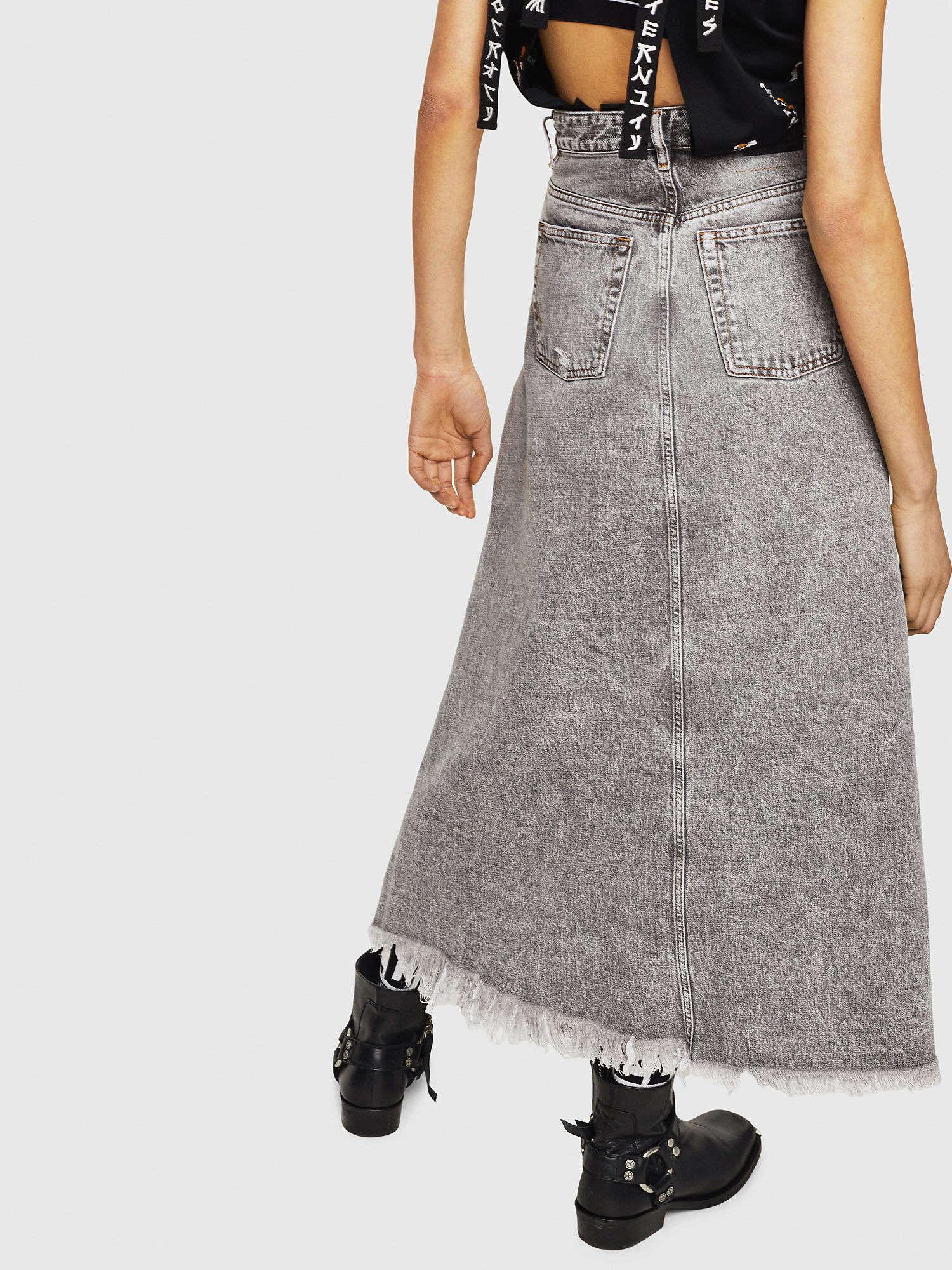 Diesel skirt clearance