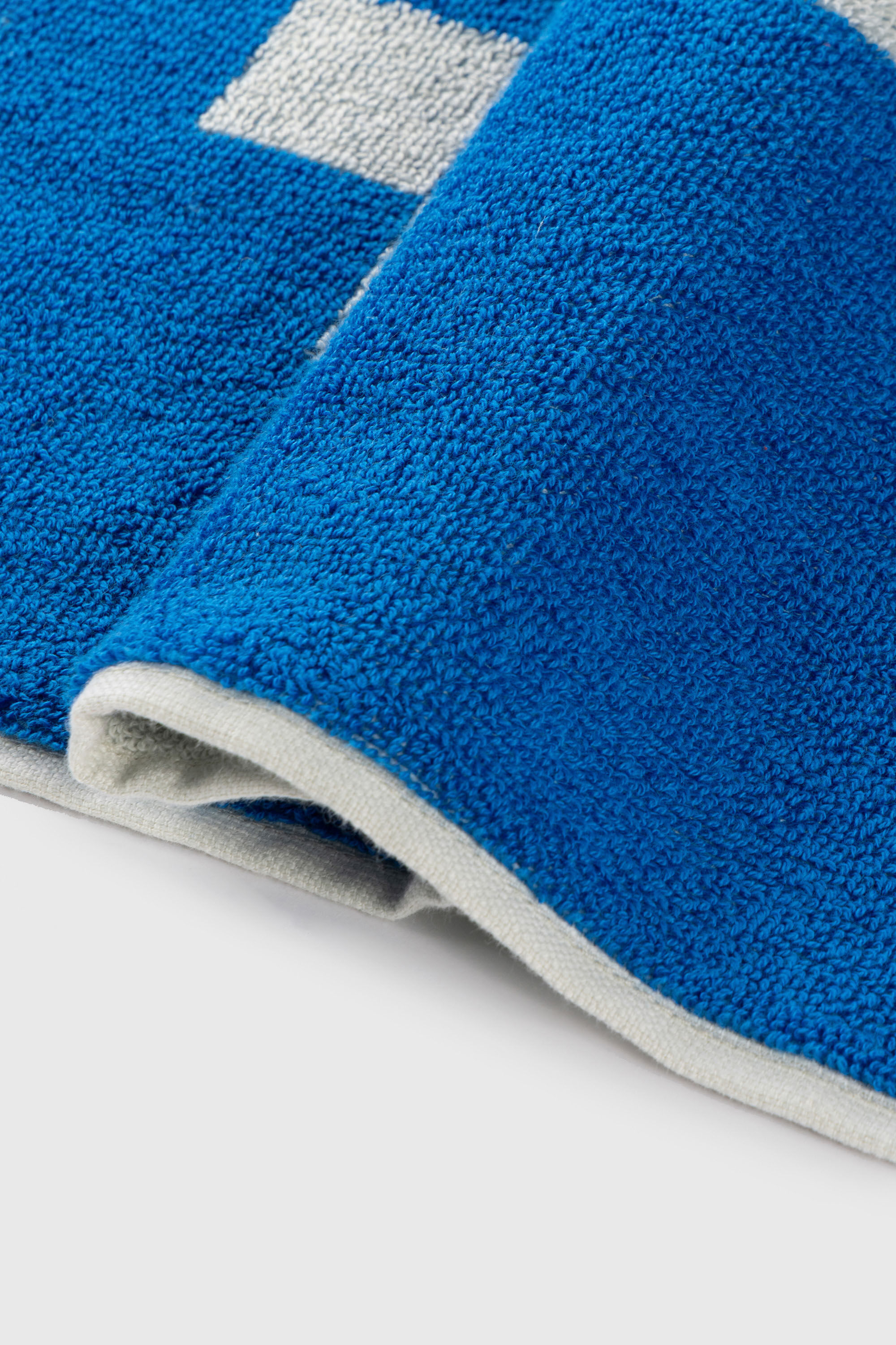 Diesel - 1018134  PIXEL TOYS 1 GREY/BLUE TOWEL, Unisex's Terry towel 100x180 cm in Blue - 5