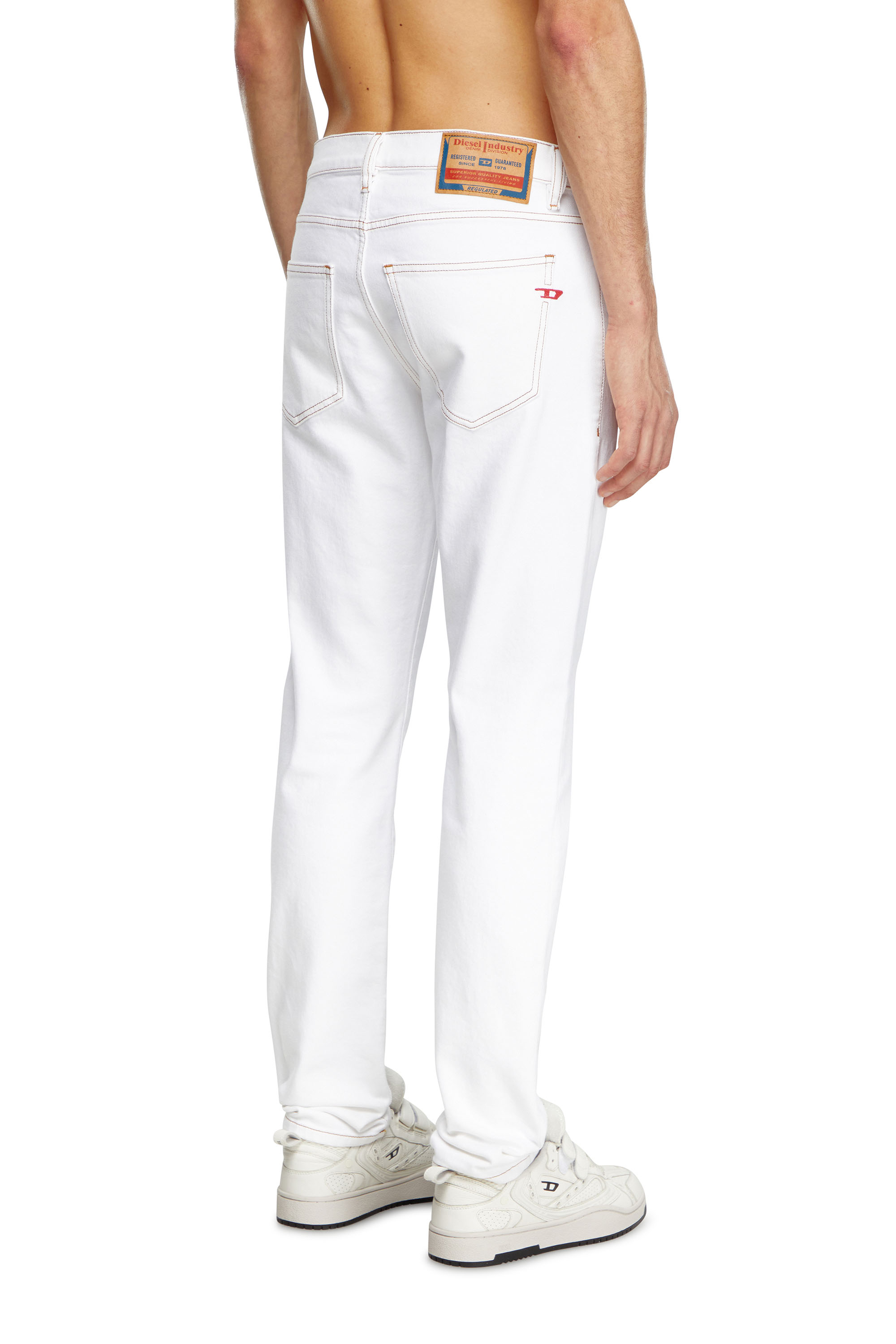 Slim Jeans 2019 D-Strukt 09K05, White Diesel - Man's Slim Jeans 2019 D-Strukt 09K05, White - 4