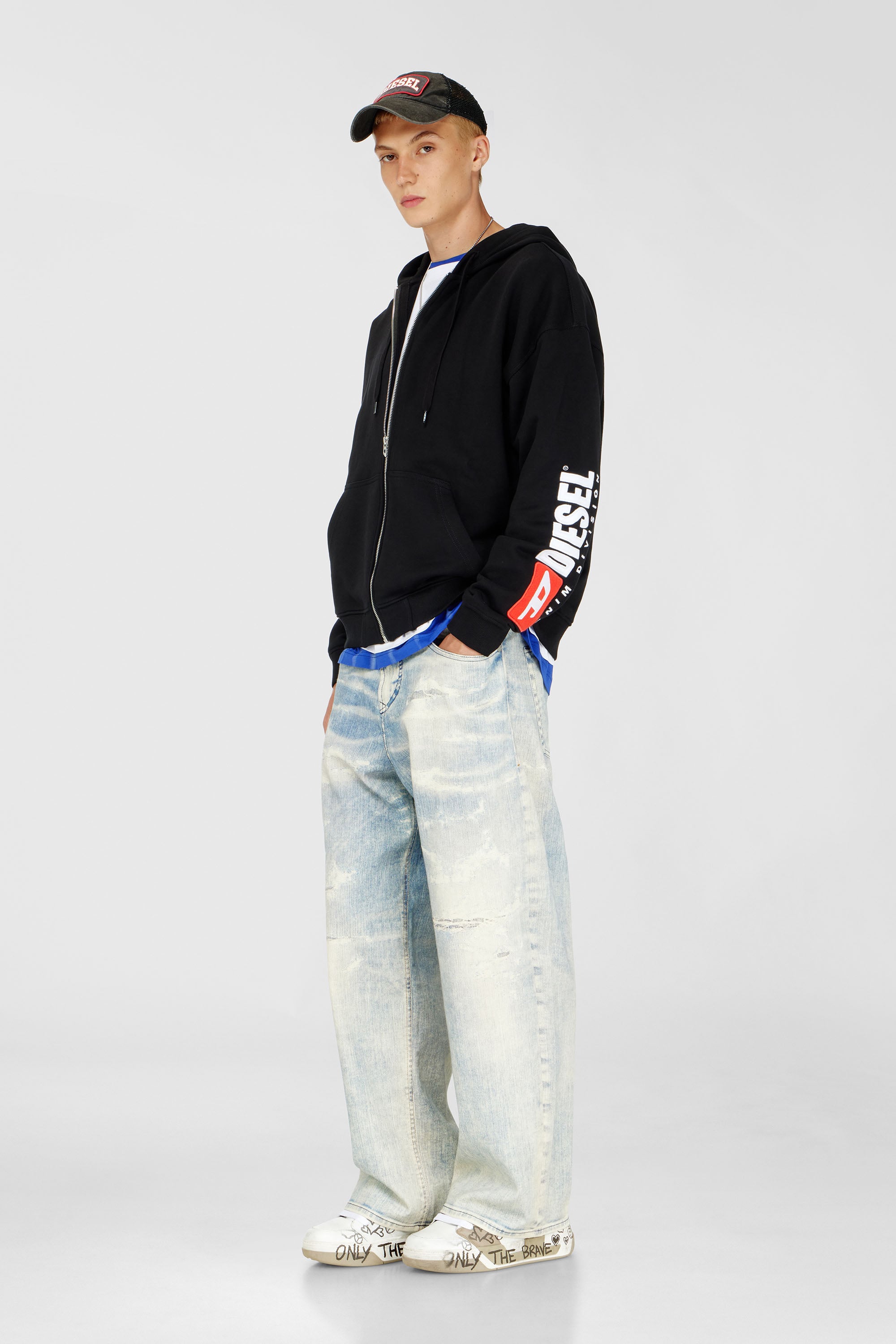 Hoodie with logo patch embroidery