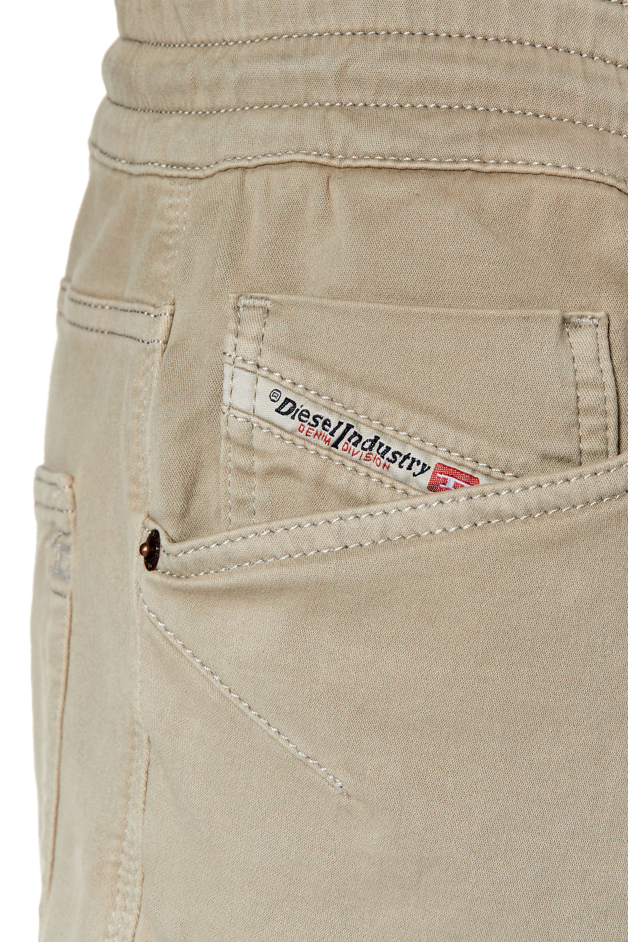 Diesel - D-Amage JoggJeans® 068DY Tapered, Grey - Image 3
