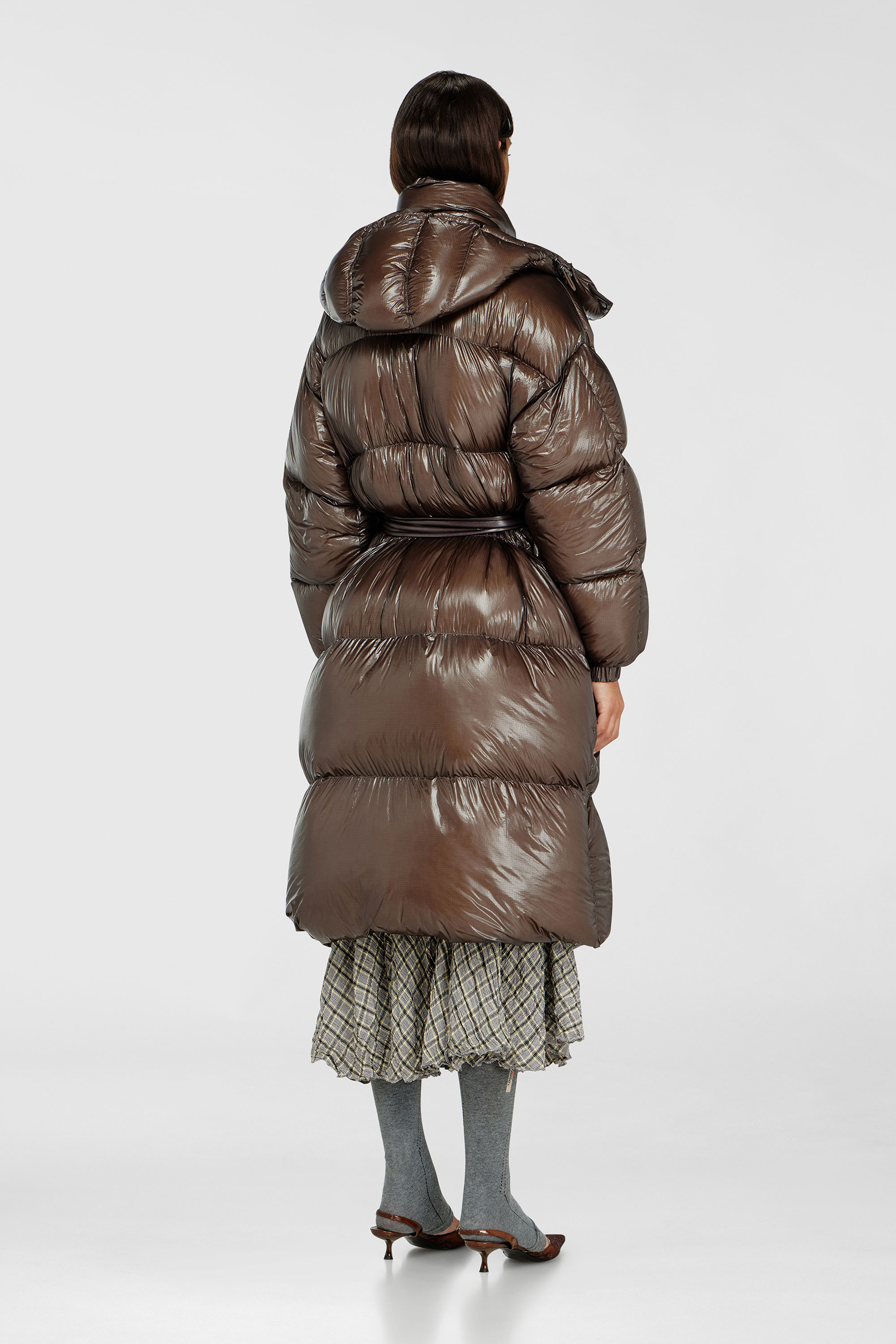 Diesel - W-ISHER, Woman's Down puffer coat in ultra-light ripstop in Brown - 4