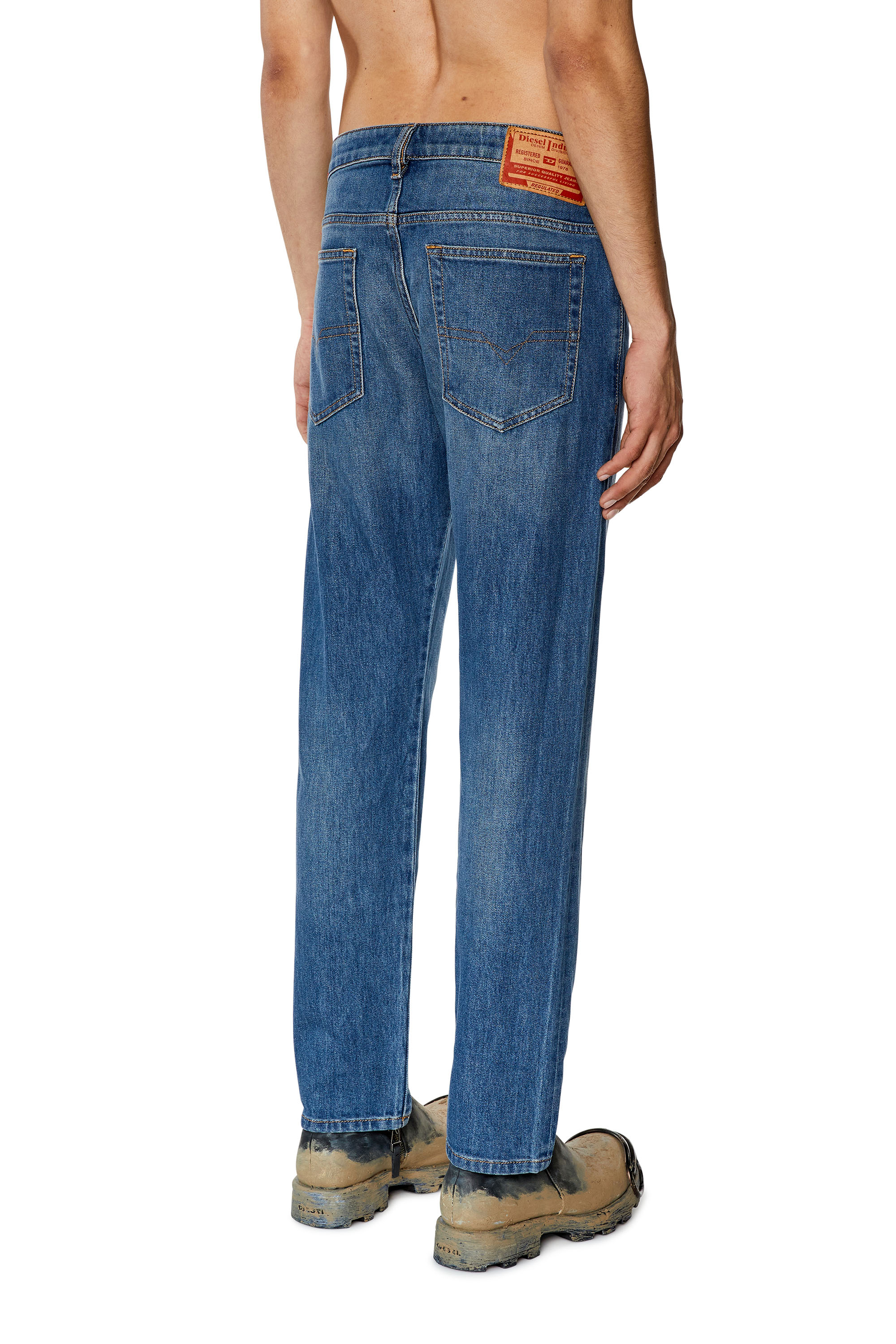 Diesel - Tapered Jeans D-Yennox 09G83, Medium blue - Image 3