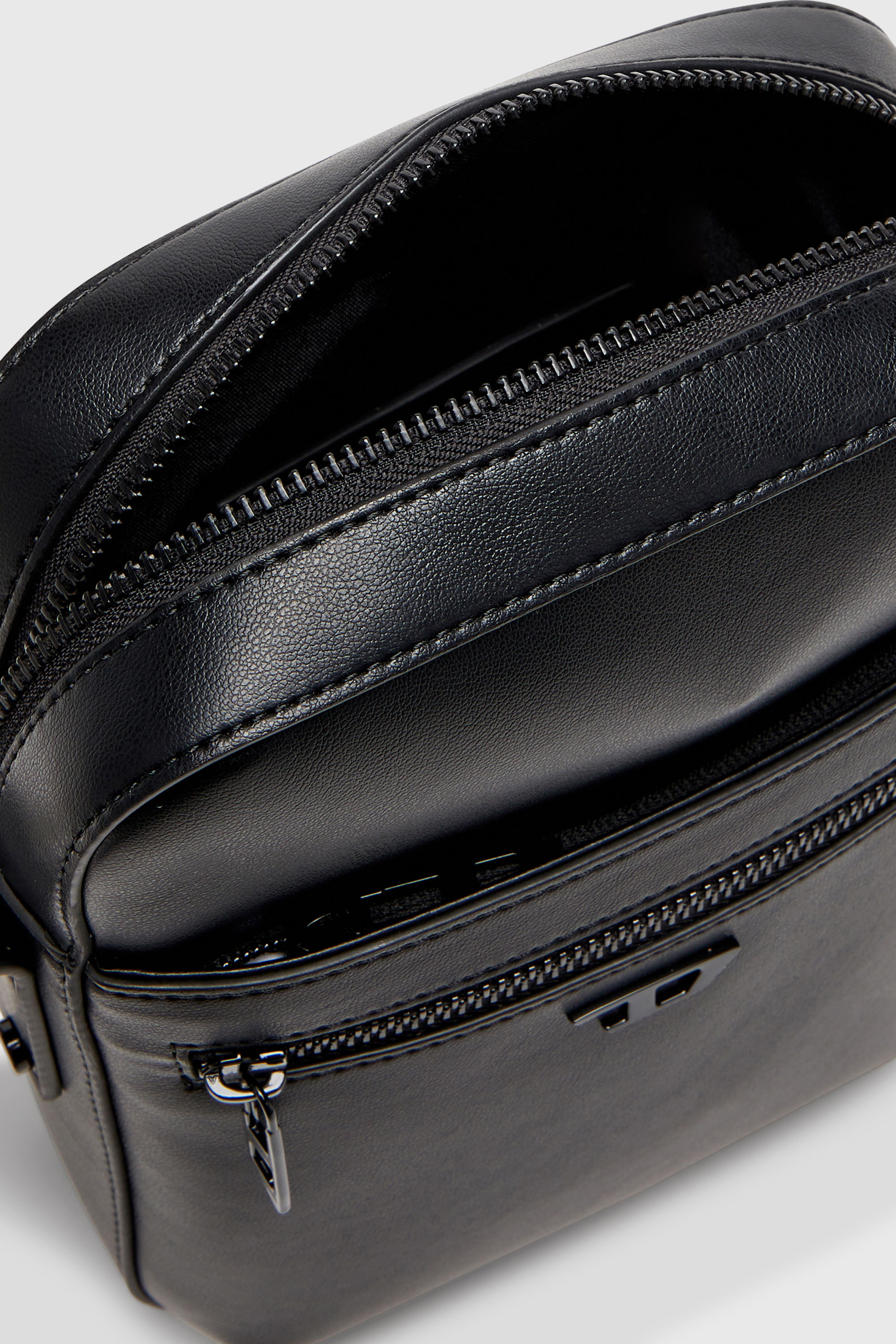 Diesel - RIVET-D CROSSBODY, Man's Rivet-D - Crossbody bag in PU with rivet details in Black - 3