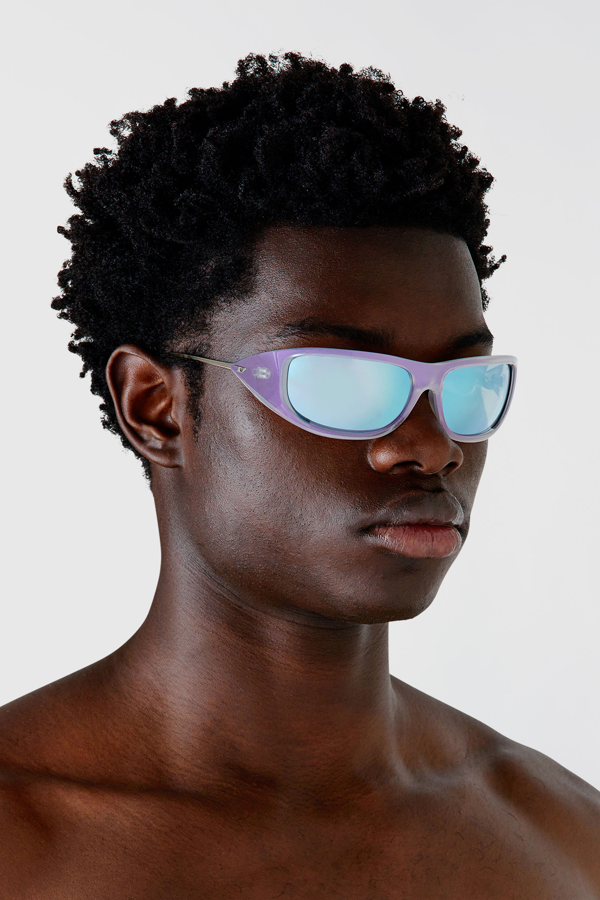 Diesel - 0DL3001 SIZE 61, Unisex's Wraparound style sunglasses in Bubble - 4