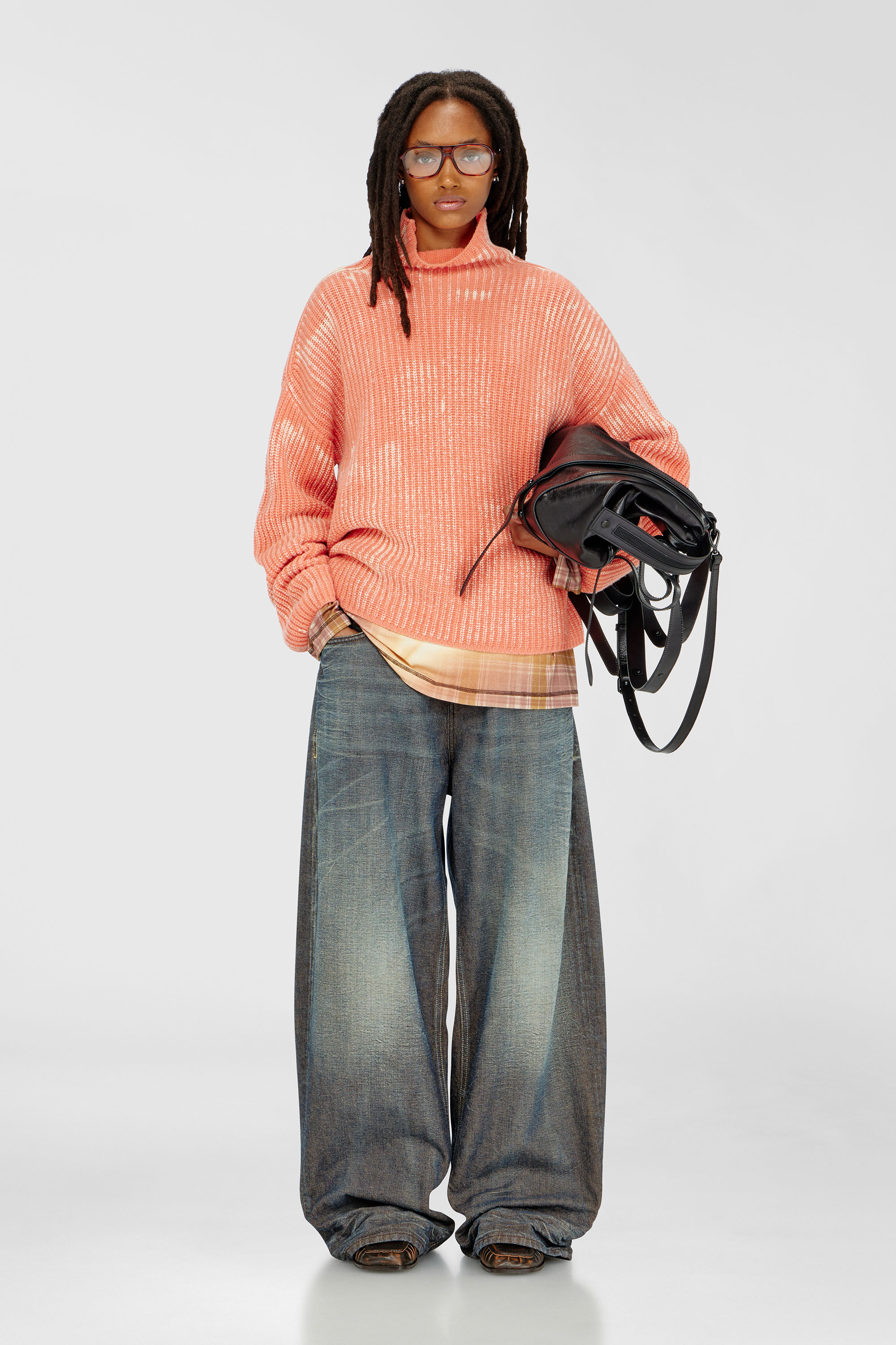 Diesel - M-AMET, Woman's Funnel-neck jumper in ribbed wool blend in Coral Rose - 1