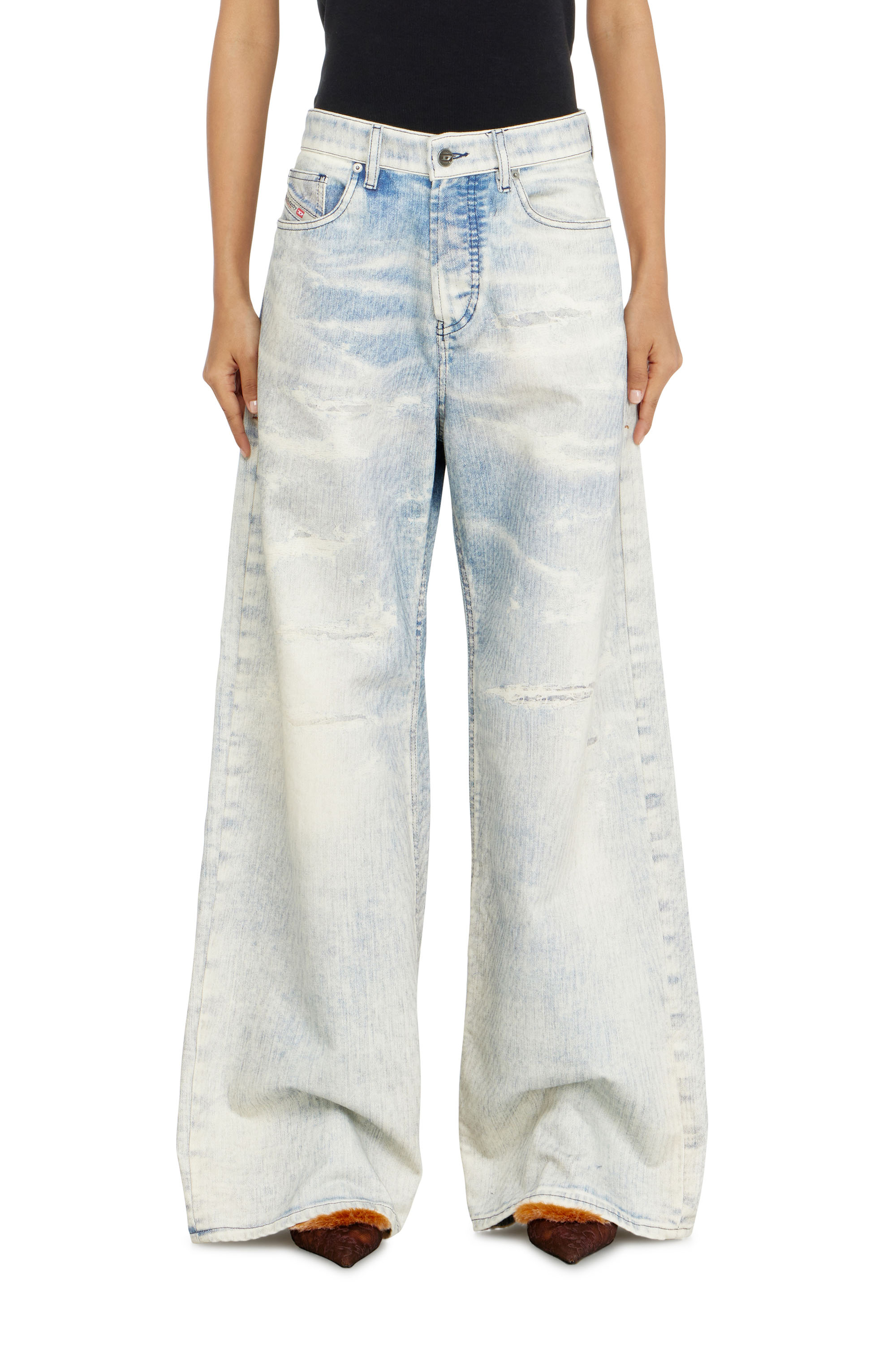 Diesel - Woman's Relaxed Jeans 1996 D-Sire 09R69, Light Blue - 4