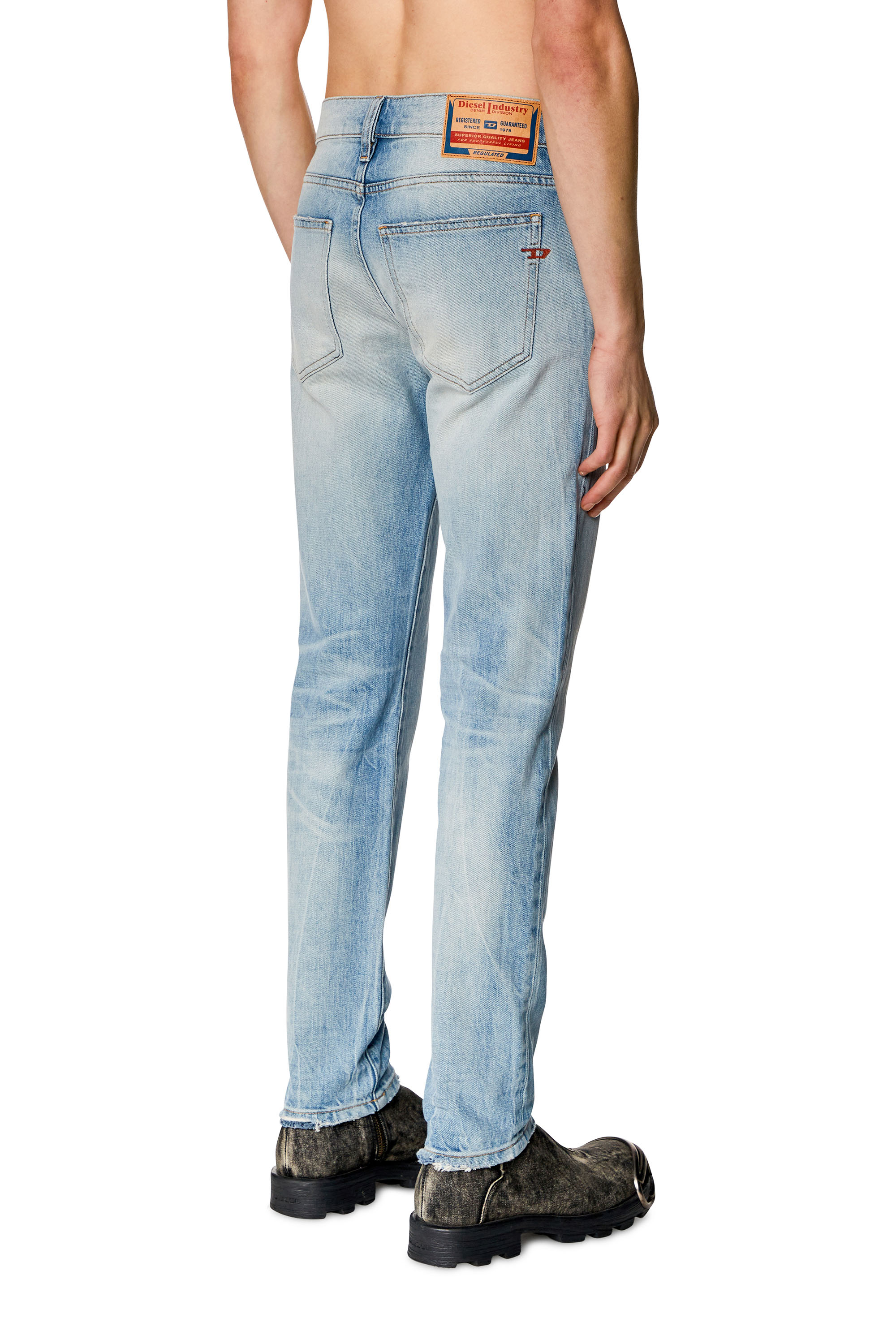Diesel - Slim Jeans 2019 D-Strukt 0DQAB, Light Blue - Image 4